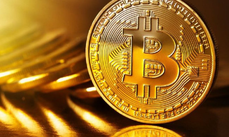 
			Цена BTC достигает 106 000 долларов на фоне снижения ВВП США		