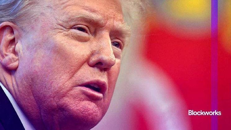 
			Конгрессмен Хилл: криптопроекты Трампа затрудняют принятие закона о стейблкоинах		