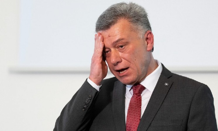 Чешское правительство получило вотум недоверия из-за скандала с биткоинами на $45 млн