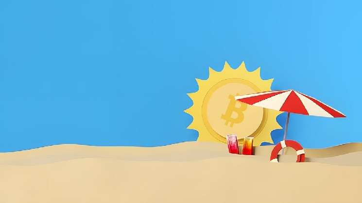 Биткоин достиг 20-месячного минимума волатильности на фоне рекордного притока капитала в ETF